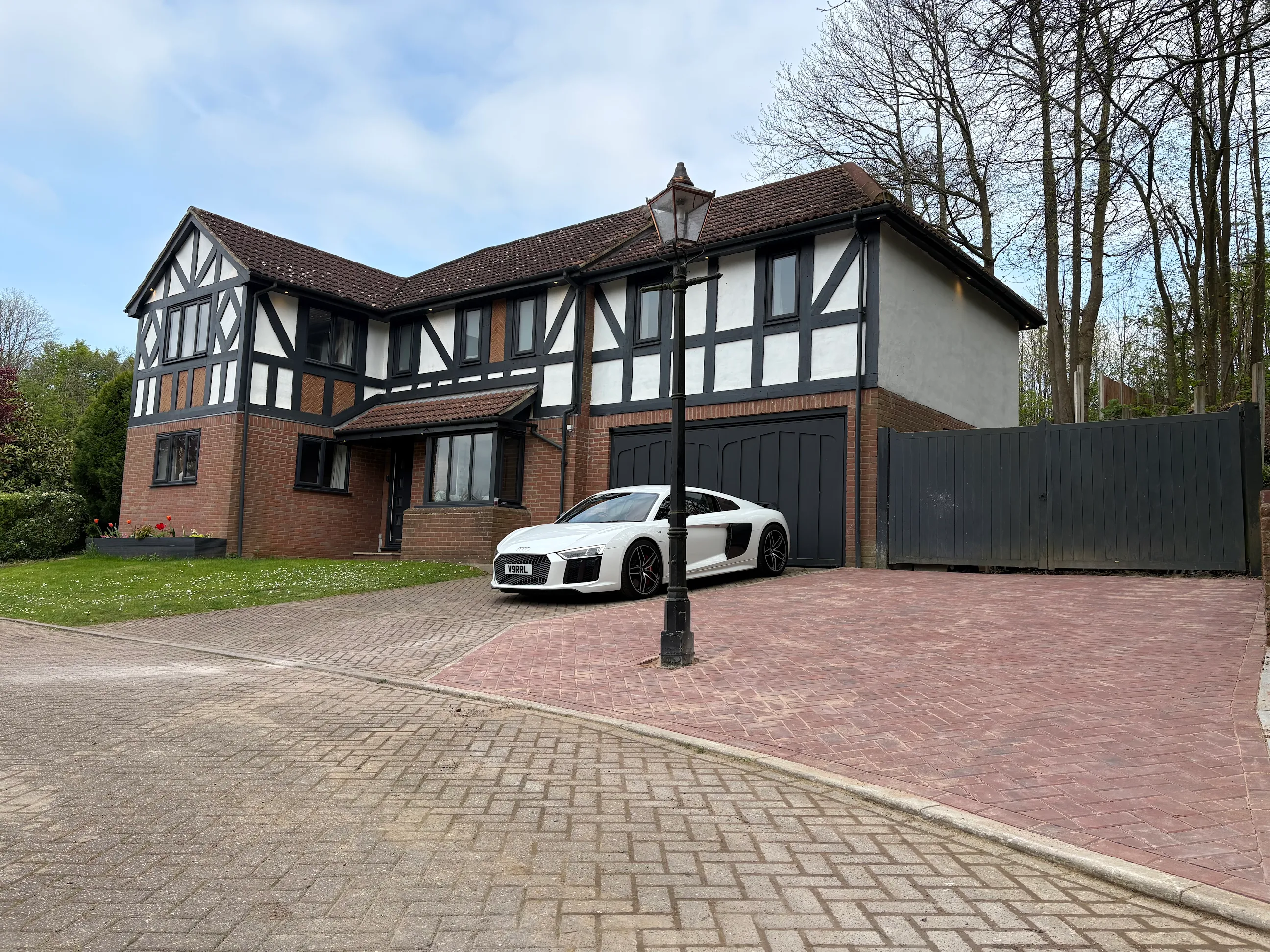 Tommy review screenshot 1